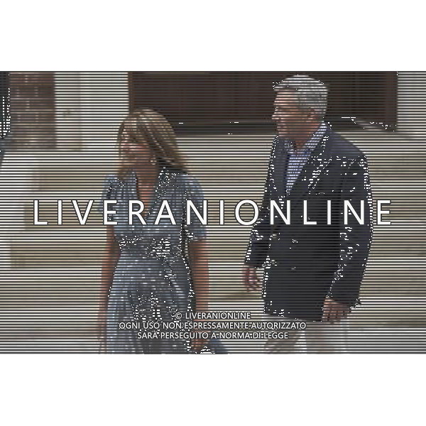 Michael and Carole Middleton leaves ST Mary\'s Hospital on July 23, 2013 in London, England. ©photoshot/AGENZIA ALDO LIVERANI SAS - ITALY ONLY - Carole e Michael Middleton genitori di Kate all\'ospedale St Mary per visitare e il nipote appena nato Londra 23 luglio 2013