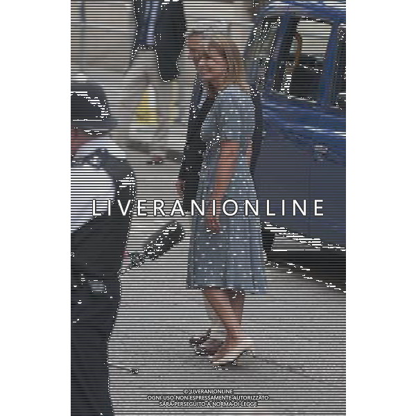Michael and Carole Middleton leaves ST Mary\'s Hospital on July 23, 2013 in London, England. ©photoshot/AGENZIA ALDO LIVERANI SAS - ITALY ONLY - Carole e Michael Middleton genitori di Kate all\'ospedale St Mary per visitare e il nipote appena nato Londra 23 luglio 2013