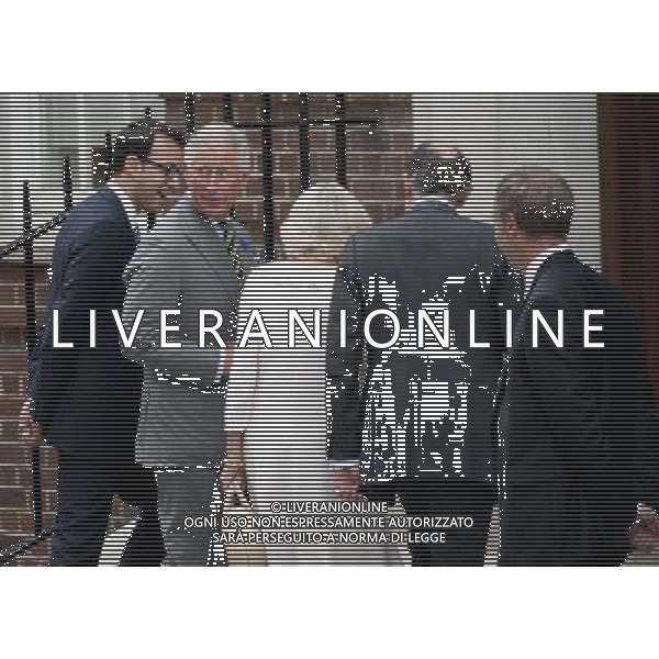 Prince Charles and Camilla leave St.Mary\'s after visiting their new grandson ©photohsot/AGENZIA ALDO LIVERANI SAS - ITALY ONLY - REALI INGLESI: Il Principe Carlo e Camilla Duchessa di Cornovaglia all\'ospedale St Mary, in visita al bambino appena nato di William e kate 23 Luglio 2013 a Londra, Inghilterra.
