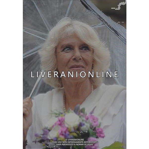 THE DUCHESS OF CORNWALL UNDER UMBRELLA VISIT BRIDLINGTON PRIORY TO CELEBRATE ITS 900TH ANNIVERSARY ©photohsot/AGENZIA ALDO LIVERANI SAS - ITALY ONLY - REALI INGLESI: Il Principe Carlo e Camilla Duchessa di Cornovaglia in visita nello Yorkshire