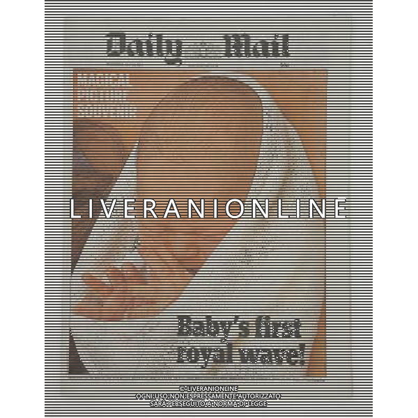 Daily Mail - front pages of UK British newspapers showing first pictures of the new Prince of the Duke and Duchess of Cambridge ©PHOTOSHOT/AGENZIA ALDO LIVERANI SAS - ITALY ONLY - REALI INGLESI: Le prime pagine dei giornali inglesi mostrano il Principe William e Kate duchessa di Cambridge dopo aver dato alla luce il bambino nell\'ospedale St Mary a Londra Inghilterra 22 luglio 2013
