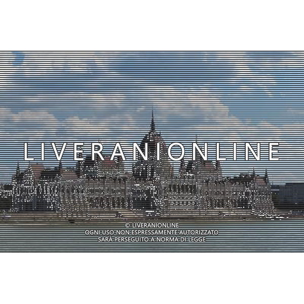 Scenic Budapest. 25.07.2013. Formula 1 World Championship, Rd 10, Hungarian Grand Prix, Budapest, Hungary, Preparation Day - www.xpbimages.com, EMail: requests@xpbimages.com - copy of publication required for printed pictures. Every used picture is fee-liable. © Copyright: Batchelor / XPB Images AG ALDO LIVERANI SAS ONLY ITALY NELLA FOTO BUDAPEST CITTA