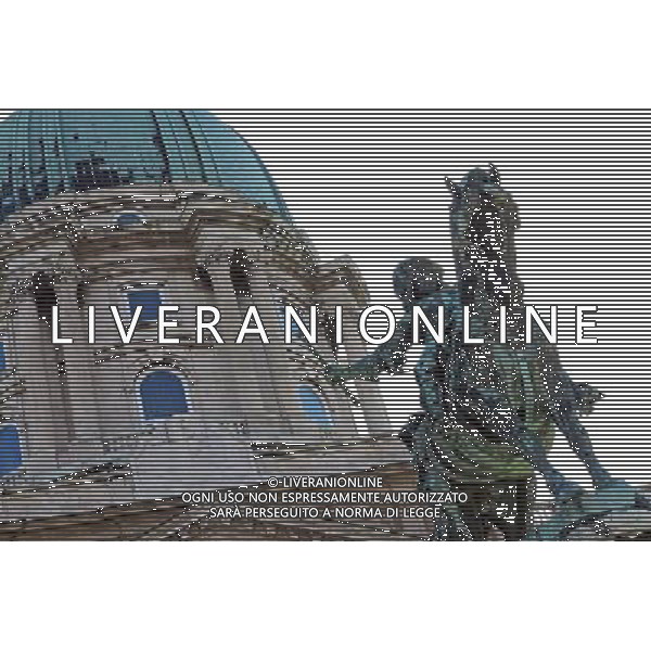 Scenic Budapest. 25.07.2013. Formula 1 World Championship, Rd 10, Hungarian Grand Prix, Budapest, Hungary, Preparation Day - www.xpbimages.com, EMail: requests@xpbimages.com - copy of publication required for printed pictures. Every used picture is fee-liable. © Copyright: Batchelor / XPB Images AG ALDO LIVERANI SAS ONLY ITALY NELLA FOTO BUDAPEST CITTA