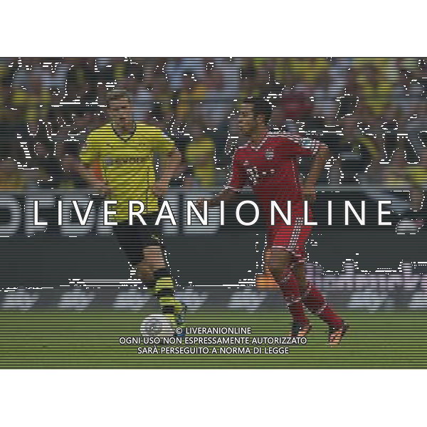 firo : Fu§ball,Fussball, 27.07.2013 1.BL, 1.Bundesliga, Saison 2013/2014 DFL SUPERCUP 2013, BVB, Borussia Dortmund - FC Bayern MŸnchen 4:2 THIAGO, Bayern rechts gegen BENDER $worldrightsEs gelten unsere AGB, einsehbar auf www.firosportphoto.de, copyright by firo sportphoto: Coesfelder Str. 207 D-48249 DŸlmen www.firosportphoto.de mail@firosportphoto.de (V o l k s b a n k B o c h u m - W i t t e n ) BLZ.: 430 601 29 Kt. Nr.: 341 117 100 Tel:Ê +49-2594-9916004 Fax:Ê+49-2594-9916005 AG ALDO LIVERANI SAS ONLY ITALY