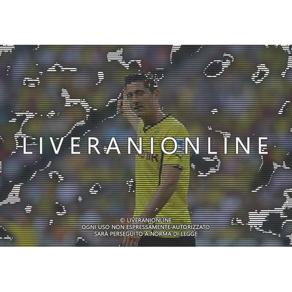 firo : Fu§ball,Fussball, 27.07.2013 1.BL, 1.Bundesliga, Saison 2013/2014 DFL SUPERCUP 2013, BVB, Borussia Dortmund - FC Bayern MŸnchen 4:2 Robert LEWANDOWSKI, BVB , Torschu§, Jubel, Daumen hoch $worldrightsEs gelten unsere AGB, einsehbar auf www.firosportphoto.de, copyright by firo sportphoto: Coesfelder Str. 207 D-48249 DŸlmen www.firosportphoto.de mail@firosportphoto.de (V o l k s b a n k B o c h u m - W i t t e n ) BLZ.: 430 601 29 Kt. Nr.: 341 117 100 Tel:Ê +49-2594-9916004 Fax:Ê+49-2594-9916005 AG ALDO LIVERANI SAS ONLY ITALY