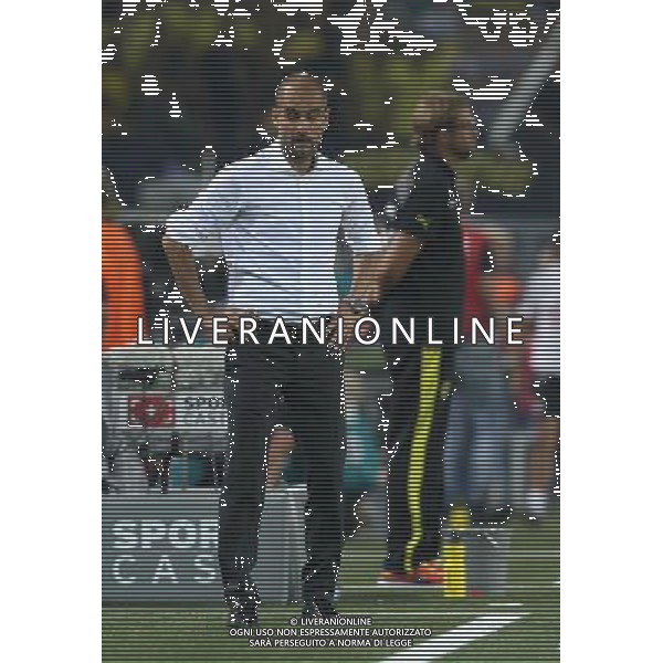 firo : Fu§ball,Fussball, 27.07.2013 1.BL, 1.Bundesliga, Saison 2013/2014 DFL SUPERCUP 2013, BVB, Borussia Dortmund - FC Bayern MŸnchen 4:2 Trainer PEP GUARDIOLA, Bayern, ganze Figur, EnttŠuschung, hinten KLOPP $worldrightsEs gelten unsere AGB, einsehbar auf www.firosportphoto.de, copyright by firo sportphoto: Coesfelder Str. 207 D-48249 DŸlmen www.firosportphoto.de mail@firosportphoto.de (V o l k s b a n k B o c h u m - W i t t e n ) BLZ.: 430 601 29 Kt. Nr.: 341 117 100 Tel:Ê +49-2594-9916004 Fax:Ê+49-2594-9916005 AG ALDO LIVERANI SAS ONLY ITALY
