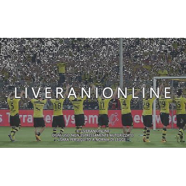 firo FuÃŸball,Fussball, 27.07.2013 1.Bundesliga, Saison 2013/2014 Supercup Finale BVB Borussia Dortmund - FC Bayern MÃ¼nchen 4:2 Supercup Gewinner 2013 BVB La Ola vor Fans SÃ¼dtribÃ¼ne $worldrightsEs gelten unsere AGB, einsehbar auf www.firosportphoto.de copyright by firo sportphoto: Coesfelder Str.207 48249 DÃ¼lmen www.firosportphoto.de mail@firosportphoto.de (V o l k s b a n k B o c h u m - W i t t e n ) BLZ.: 430 601 29 Kt. Nr.: 341 117 100 Tel:Â  02594 - 9916004 Fax:Â 02594 - 9916005 AG ALDO LIVERANI SAS ONLY ITALY