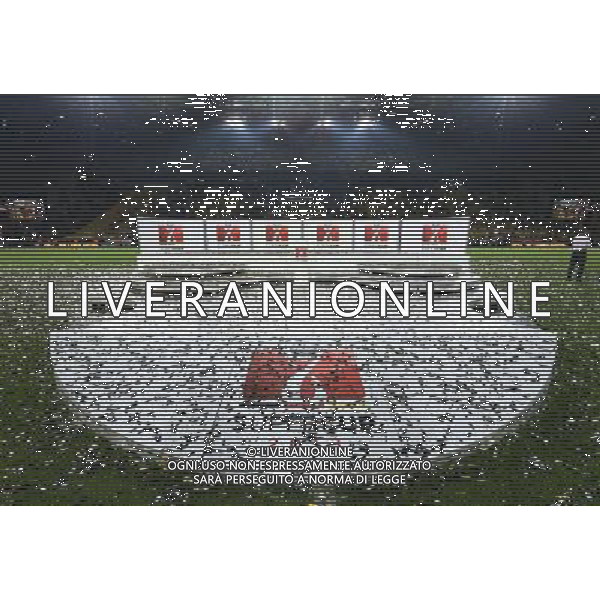 firo : Fu§ball,Fussball, 27.07.2013 1.BL, 1.Bundesliga, Saison 2013/2014 DFL SUPERCUP 2013, BVB, Borussia Dortmund - FC Bayern MŸnchen 4:2 leeres Podest nach der Siegerehrung $worldrightsEs gelten unsere AGB, einsehbar auf www.firosportphoto.de, copyright by firo sportphoto: Coesfelder Str. 207 D-48249 DŸlmen www.firosportphoto.de mail@firosportphoto.de (V o l k s b a n k B o c h u m - W i t t e n ) BLZ.: 430 601 29 Kt. Nr.: 341 117 100 Tel:Ê +49-2594-9916004 Fax:Ê+49-2594-9916005 AG ALDO LIVERANI SAS ONLY ITALY