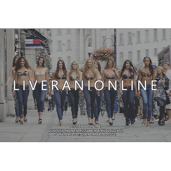 To celebrate the UK launch of InvisiBra, beautiful models wearing their InvisiBraâ€™s parade down Regent Street. InvisiBra is a revolutionary product by Lavalia. The backless self-adhesive bra not only lifts and enhances cleavage, but also gives women a sense of freedom from the straps and bands of everyday bras, so that you can wear any style of dress or top with ease. ©photoshot/AGENZIA ALDO LIVERANI SAS - ITALY ONLY - EDITORIAL USE ONLY Sfilata di presentazione dell\'Invisible Bra lungo Regent Street. Modelle indossano il reggiseno rivoluzionario senza spalline e fasce in modo da poter indossare qualsiasi tipo di vestito con scollature
