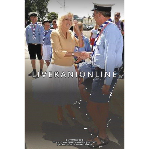 The Duchess of Cornwall meets a group of Sea Scouts and their leaders, during a visit to Chatham Historic Naval port in Kent, when she and the Prince of Wales visited Kent. ©photoshot/AGENZIA ALDO LIVERANI SAS - ITALY ONLY - REALI INGLESI: Il principe Carlo d\'inghilterra con la moglie Camilla duchessa di Cornovaglia