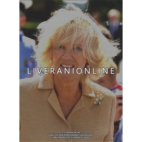 The Duchess of Cornwall is nearly blown off course during a visit to Chatham Historic Naval port in Kent, when she and the Prince of Wales visited Kent. ©photoshot/AGENZIA ALDO LIVERANI SAS - ITALY ONLY - REALI INGLESI: Il principe Carlo d\'inghilterra con la moglie Camilla duchessa di Cornovaglia