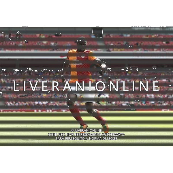 Galatasaray\'s Emmanuel Eboue (Photo by Kieran Galvin/CameraSport) Football - The Emirates Cup - Galatasaray v FC Porto - Saturday 3rd August 2013 - The Emirates Stadium - London å© CameraSport - 43 Linden Ave. Countesthorpe. Leicester. England. LE8 5PG - Tel: +44 (0) 116 277 4147 - admin@camerasport.com - www.camerasport.com AG ALDO LIVERANI SAS ONLY ITALY