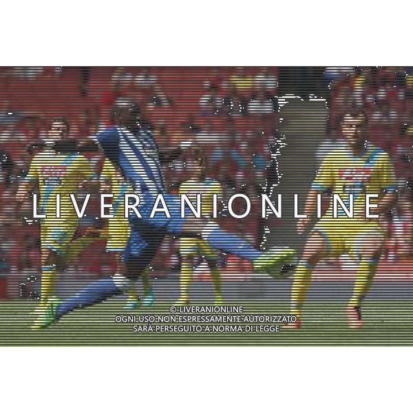 FC Porto\'s Eliaquim Mangala (Photo by Kieran Galvin/CameraSport) Football - The Emirates Cup - Napoli v FC Porto - Sunday 4th August 2013 - The Emirates Stadium - London Œ© CameraSport - 43 Linden Ave. Countesthorpe. Leicester. England. LE8 5PG - Tel: +44 (0) 116 277 4147 - admin@camerasport.com - www.camerasport.com AG ALDO LIVERANI SAS ONLY ITALY