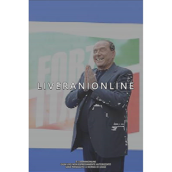 ROMA 06/08/2013 MANIFESTAZIONE DEL POPOLO DELLA LIBERTA A FAVORE DI SILVIO BERLUSCONI DOPO LA SENTENZA DELLA CASSAZIONE PER I DIRITTI MEDIASET NELLA FOTO SILVIO BERLUSCONI FOTO FABRIZIO CORRADETTI-AG ALDO LIVERANI SAS