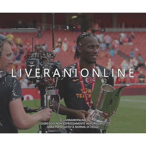 Galatasaray\'s Didier Drogua with Trophy (Photo by Kieran Galvin/CameraSport) Football - The Emirates Cup - Arsenal v Galatasaray - Sunday 4th August 2013 - The Emirates Stadium - London Œ© CameraSport - 43 Linden Ave. Countesthorpe. Leicester. England. LE8 5PG - Tel: +44 (0) 116 277 4147 - admin@camerasport.com - www.camerasport.com AG ALDO LIVERANI SAS ONLY ITALY