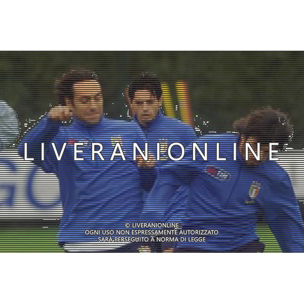 Coverciano allenamento nazionale italia 12/10/2004 nella foto alessandro nesta mauro esposito e gennaro gattuso foto gianni nucci/agenzia aldo liverani