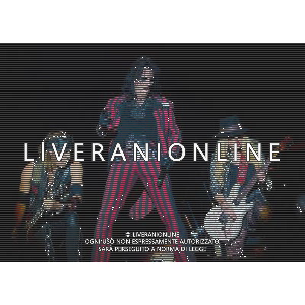  Cropredy Oxfordshire UK: Alice Cooper performing at this years Fairport Cropredy Music Festival. Date 08/08/2013 ©PHOTOSHOT/AGENZIA ALDO LIVERANI SAS - ITALY ONLY - EDITORIAL USE ONLY ©PHOTOSHOT/AGENZIA ALDO LIVERANI SAS - ITALY ONLY - EDITORIAL USE ONLY