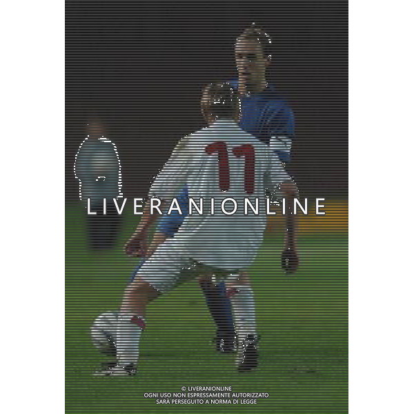 Mantova 12/10/2004 Italia-Bielorussia Under 21 Qualificazioni europei nella foto donadel e skvernyuk agenzia aldo liverani