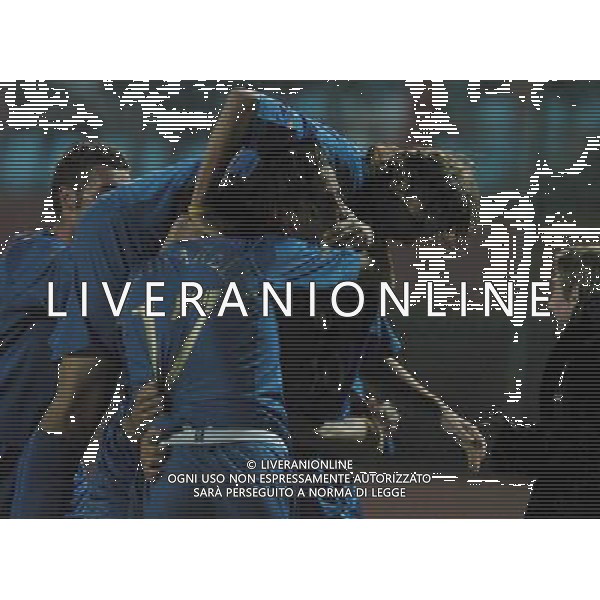 Mantova 12/10/2004 Italia-Bielorussia Under 21 Qualificazioni europei nella foto abbracci esultanza dopo il gol di aquilani agenzia aldo liverani