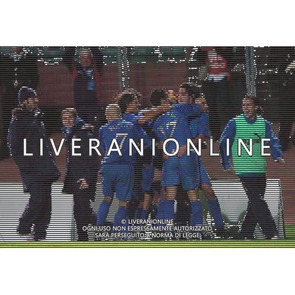Mantova 12/10/2004 Italia-Bielorussia Under 21 Qualificazioni europei nella foto abbracci esultanzaa dopo il gol di aquilani agenzia aldo liverani