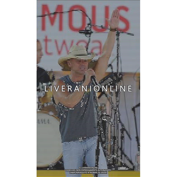 NEW YORK, NY - AUGUST 09: Musician Kenny Chesney performs on ABC\'s \'Good Morning America\' at Rumsey Playfield on August 9, 2013 in New York City. ©photoshot/AGENZIA ALDO LIVERANI SAS - ITALY ONLY - EDITORIAL USE ONLY