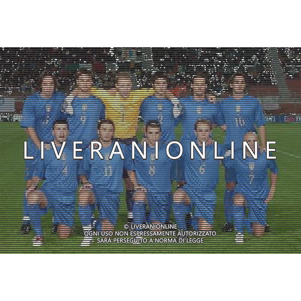 MANTOVA 12/10/04 QUALIFICAZIONI EUROPEI U21 ITALIA-BIELORUSSIA NELLA FOTO LA FORMAZIONE DELL\'ITALIA PH GIGI ARCAINI/AG.ALDO LIVERANI
