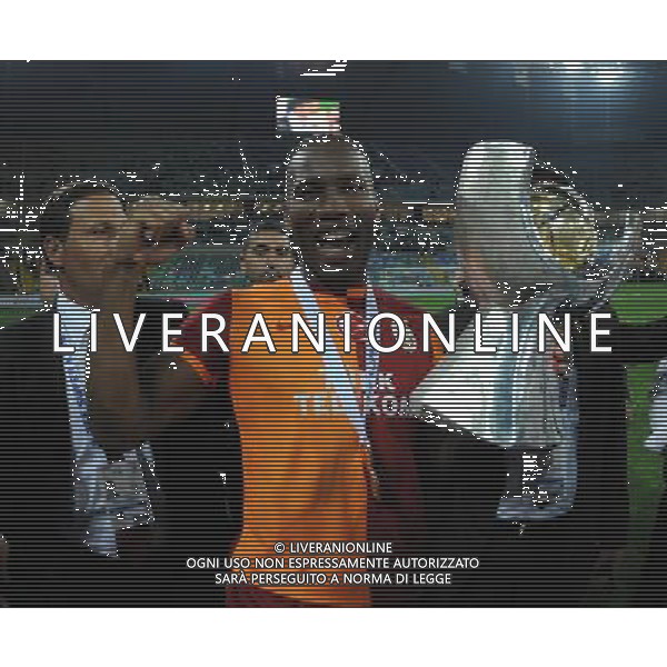 Turkish supercup match between Fenerbahce and Galatasaray at Kadir Has Stadium in Kayseri on August 11, 2013. Match Scored: Fenerbahce 0 - Galatasaray 1 Pictured: Didier Drogba of Galatasaray celebrate winning the Turkey supercup. TURCJA SUPER PUCHAR LIGA TURECKA PILKA NOZNA SEZON 2013/2014 FOT.SESKIM PHOTO/NEWSPIX.PL TURKEY, GERMANY, AUSTRIA AND UK OUT !!! --- Newspix.pl AG ALDO LIVERANI SAS ONLY ITALY *** Local Caption *** www.newspix.pl mail us: info@newspix.pl call us: 0048 022 23 22 222 --- Polish Picture Agency by Ringier Axel Springer Poland