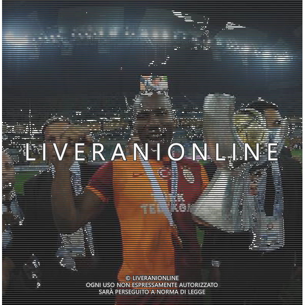 Turkish supercup match between Fenerbahce and Galatasaray at Kadir Has Stadium in Kayseri on August 11, 2013. Match Scored: Fenerbahce 0 - Galatasaray 1 Pictured: Didier Drogba of Galatasaray celebrate winning the Turkey supercup. TURCJA SUPER PUCHAR LIGA TURECKA PILKA NOZNA SEZON 2013/2014 FOT.SESKIM PHOTO/NEWSPIX.PL TURKEY, GERMANY, AUSTRIA AND UK OUT !!! --- Newspix.pl AG ALDO LIVERANI SAS ONLY ITALY *** Local Caption *** www.newspix.pl mail us: info@newspix.pl call us: 0048 022 23 22 222 --- Polish Picture Agency by Ringier Axel Springer Poland
