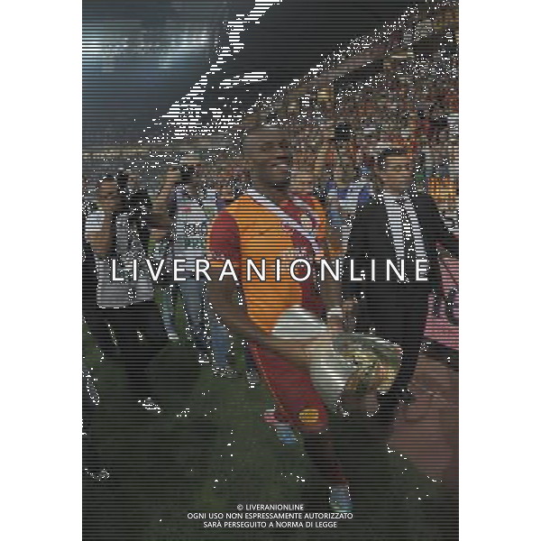 Turkish supercup match between Fenerbahce and Galatasaray at Kadir Has Stadium in Kayseri on August 11, 2013. Match Scored: Fenerbahce 0 - Galatasaray 1 Pictured: Didier Drogba of Galatasaray celebrate winning the Turkey supercup. TURCJA SUPER PUCHAR LIGA TURECKA PILKA NOZNA SEZON 2013/2014 FOT.SESKIM PHOTO/NEWSPIX.PL TURKEY, GERMANY, AUSTRIA AND UK OUT !!! --- Newspix.pl AG ALDO LIVERANI SAS ONLY ITALY *** Local Caption *** www.newspix.pl mail us: info@newspix.pl call us: 0048 022 23 22 222 --- Polish Picture Agency by Ringier Axel Springer Poland