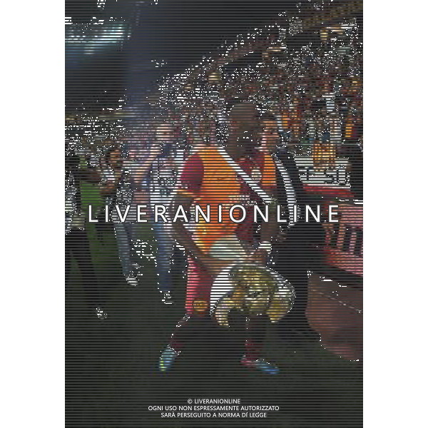 Turkish supercup match between Fenerbahce and Galatasaray at Kadir Has Stadium in Kayseri on August 11, 2013. Match Scored: Fenerbahce 0 - Galatasaray 1 Pictured: Didier Drogba of Galatasaray celebrate winning the Turkey supercup. TURCJA SUPER PUCHAR LIGA TURECKA PILKA NOZNA SEZON 2013/2014 FOT.SESKIM PHOTO/NEWSPIX.PL TURKEY, GERMANY, AUSTRIA AND UK OUT !!! --- Newspix.pl AG ALDO LIVERANI SAS ONLY ITALY *** Local Caption *** www.newspix.pl mail us: info@newspix.pl call us: 0048 022 23 22 222 --- Polish Picture Agency by Ringier Axel Springer Poland