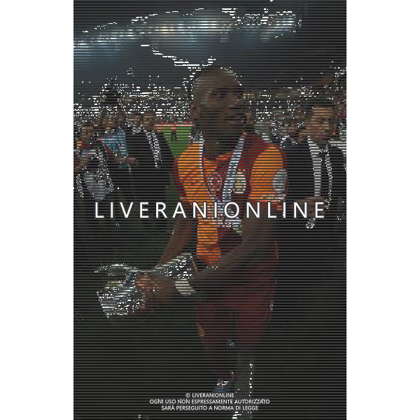 Turkish supercup match between Fenerbahce and Galatasaray at Kadir Has Stadium in Kayseri on August 11, 2013. Match Scored: Fenerbahce 0 - Galatasaray 1 Pictured: Didier Drogba of Galatasaray celebrate winning the Turkey supercup. TURCJA SUPER PUCHAR LIGA TURECKA PILKA NOZNA SEZON 2013/2014 FOT.SESKIM PHOTO/NEWSPIX.PL TURKEY, GERMANY, AUSTRIA AND UK OUT !!! --- Newspix.pl AG ALDO LIVERANI SAS ONLY ITALY *** Local Caption *** www.newspix.pl mail us: info@newspix.pl call us: 0048 022 23 22 222 --- Polish Picture Agency by Ringier Axel Springer Poland