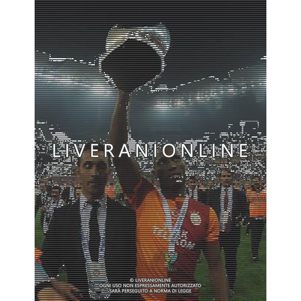 Turkish supercup match between Fenerbahce and Galatasaray at Kadir Has Stadium in Kayseri on August 11, 2013. Match Scored: Fenerbahce 0 - Galatasaray 1 Pictured: Didier Drogba of Galatasaray celebrate winning the Turkey supercup. TURCJA SUPER PUCHAR LIGA TURECKA PILKA NOZNA SEZON 2013/2014 FOT.SESKIM PHOTO/NEWSPIX.PL TURKEY, GERMANY, AUSTRIA AND UK OUT !!! --- Newspix.pl AG ALDO LIVERANI SAS ONLY ITALY *** Local Caption *** www.newspix.pl mail us: info@newspix.pl call us: 0048 022 23 22 222 --- Polish Picture Agency by Ringier Axel Springer Poland