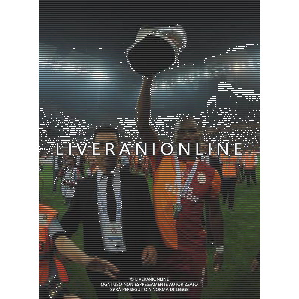 Turkish supercup match between Fenerbahce and Galatasaray at Kadir Has Stadium in Kayseri on August 11, 2013. Match Scored: Fenerbahce 0 - Galatasaray 1 Pictured: Didier Drogba of Galatasaray celebrate winning the Turkey supercup. TURCJA SUPER PUCHAR LIGA TURECKA PILKA NOZNA SEZON 2013/2014 FOT.SESKIM PHOTO/NEWSPIX.PL TURKEY, GERMANY, AUSTRIA AND UK OUT !!! --- Newspix.pl AG ALDO LIVERANI SAS ONLY ITALY *** Local Caption *** www.newspix.pl mail us: info@newspix.pl call us: 0048 022 23 22 222 --- Polish Picture Agency by Ringier Axel Springer Poland