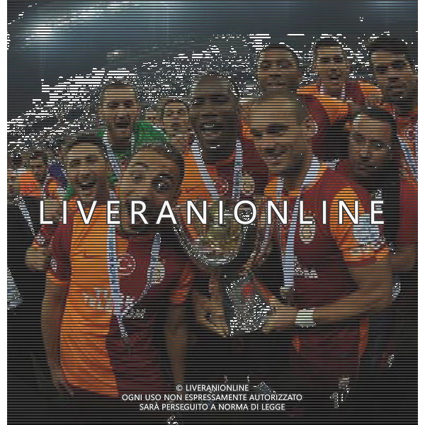 Turkish supercup match between Fenerbahce and Galatasaray at Kadir Has Stadium in Kayseri on August 11, 2013. Match Scored: Fenerbahce 0 - Galatasaray 1 Pictured: Didier Drogba and Wesley Sneijder of Galatasaray celebrate winning the Turkey supercup. TURCJA SUPER PUCHAR LIGA TURECKA PILKA NOZNA SEZON 2013/2014 FOT.SESKIM PHOTO/NEWSPIX.PL TURKEY, GERMANY, AUSTRIA AND UK OUT !!! --- Newspix.pl AG ALDO LIVERANI SAS ONLY ITALY *** Local Caption *** www.newspix.pl mail us: info@newspix.pl call us: 0048 022 23 22 222 --- Polish Picture Agency by Ringier Axel Springer Poland
