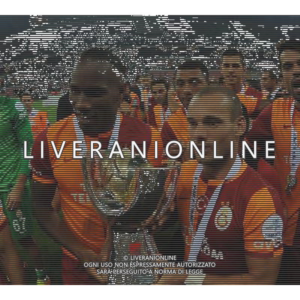 Turkish supercup match between Fenerbahce and Galatasaray at Kadir Has Stadium in Kayseri on August 11, 2013. Match Scored: Fenerbahce 0 - Galatasaray 1 Pictured: Didier Drogba and Wesley Sneijder of Galatasaray celebrate winning the Turkey supercup. TURCJA SUPER PUCHAR LIGA TURECKA PILKA NOZNA SEZON 2013/2014 FOT.SESKIM PHOTO/NEWSPIX.PL TURKEY, GERMANY, AUSTRIA AND UK OUT !!! --- Newspix.pl AG ALDO LIVERANI SAS ONLY ITALY *** Local Caption *** www.newspix.pl mail us: info@newspix.pl call us: 0048 022 23 22 222 --- Polish Picture Agency by Ringier Axel Springer Poland