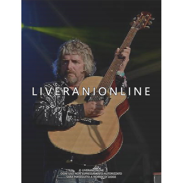  Picture Shows:I Am Kloot perform on Castle Stage, Friday at Camp Bestival, Lulworth Castle, Dorset Date 02/08/2013 /AGENZIA ALDO LIVERANI SAS/ITALY ONLY - EDITORIAL USE ONLY
