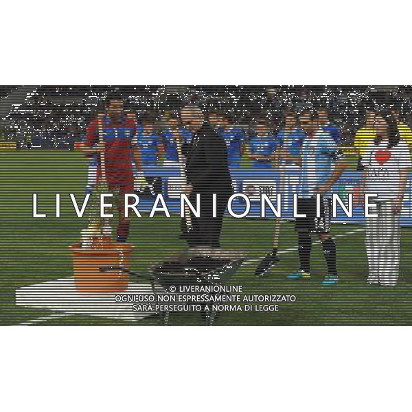 Amichevole FIFA Roma - 14.08.2013 Italia-Argentina Nella Foto:mascherano e buffon piantano un ulivo in onore di papa francesco /Ph.Vitez-Ag. Aldo Liverani