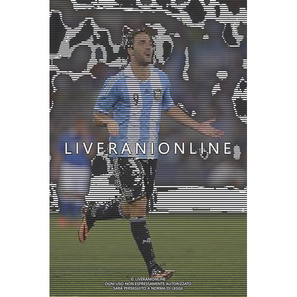 Roma - 14/08/2013 - Stadio Olimpico - Gara Amichevole - Italia vs Argentina - nella foto: higuain esulta dopo il gol /Ph. Fabrizio Corradetti - Ag. Aldo Liverani sas