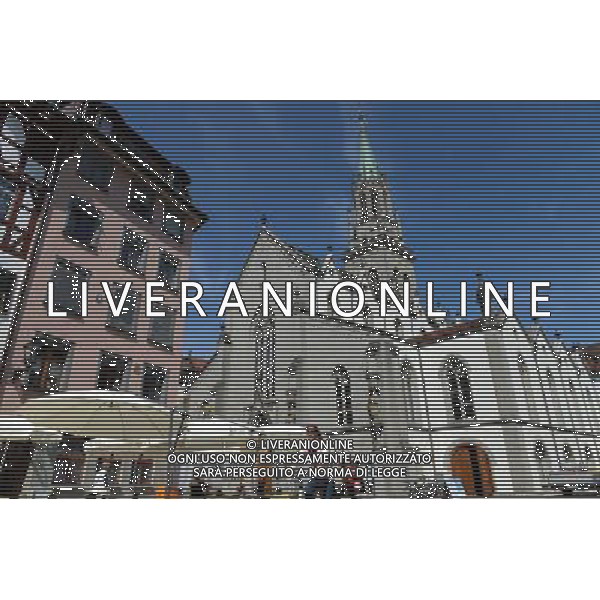 (130816) -- ST.GALLEN, Aug. 16, 2013 () -- Picture taken on Aug. 15, 2013 shows the Church of St. Laurence. Located in eastern Switzerland\'s St. Gallen city, the Convent of St. Gall was one of the most important convents in Europe from the 8th century to its secularization in 1805. The Convent of St Gall, with its splendid baroque cathedral and the Abbey Library, constitutes a unique historic ensemble and was named a UNESCO World Heritage Site in 1983. Its library is one of the richest and oldest in the world and contains 170,000 works and some 2,100 original medieval handwritten manuscripts, including the earliest-known architectural plan drawn on parchment. The hall of the library and the cathedral, main features of this remarkable architectural complex, was built in Baroque style between 1758-1767, reflecting 12 centuries of continuous activity. In 612, the Irish monk Gallus erected his hermitage on this site. It was around 719 that the Aleman Otmar extended the original hermit\'s cell into an abbey, which flourished rapidly. By the 9th century, thanks to its schools and library, the Abbey of St. Gall subsequently became one of the leading cultural centers of the Western world. And then the Benedictine monastery enjoyed a second period of glory in the 17th and 18th centuries. (/Wang Siwei) ©photoshot/AGENZIA ALDO LIVERANI SAS - ITALY ONLY - Conventi, Chiese e Cattedrali nella citta\' di San Gallo in Svizzera, i piu\' importanti d\'Europa dall\'8¡ secolo per la sua secolarizzazione nel 1805 patrimonio mondiale dell\'UNESCO dal 1983