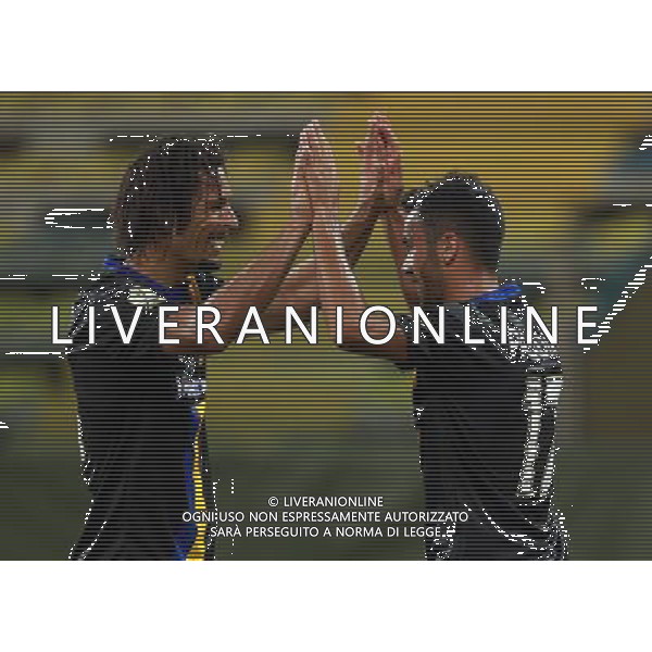 PARMA 17 AGOSTO 2013 / COPPA ITALIA TIM 2013-2014 / PARMA VS LECCE / NELLA FOTO: L\'ABBRACCIO FRA AMAURI E PALLADINO DOPO IL GOL DEL 4-0 ESULTANZA / FOTO FRANCESCA SOLI - AGENZIA ALDO LIVERANI SAS