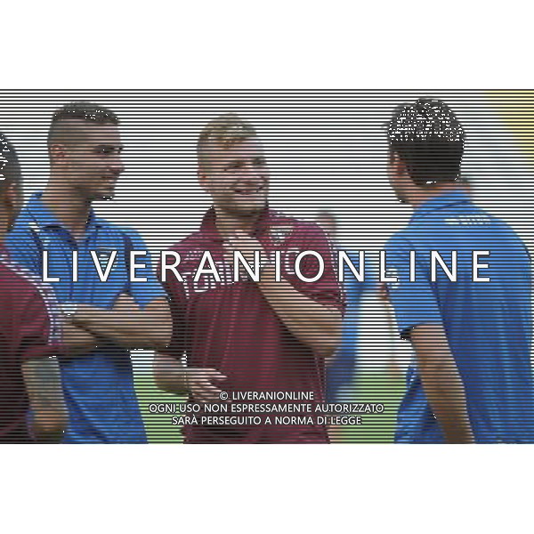 Torino 17-08-2013 TIM Cup - Coppa Italia terzo turno eliminatorio Torino - Pescara nella foto Ciro Immobile (Torino) al centro scherza prima della gara con alcuni ex compagni del Pescara foto Roberto Garavaglia - ag. Aldo Liverani sas