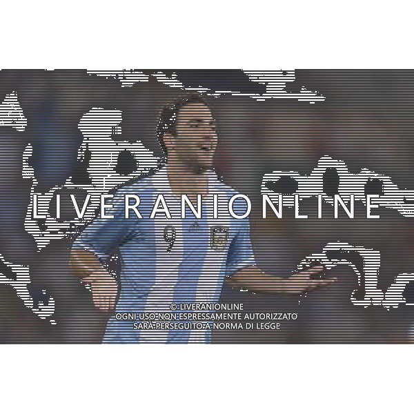 Roma - 14/08/2013 - Stadio Olimpico - Gara Amichevole - Italia vs Argentina - nella foto: Gonzalo Higuain esulta dopo il gol /Ph. Fabrizio Corradetti - Ag. Aldo Liverani sas