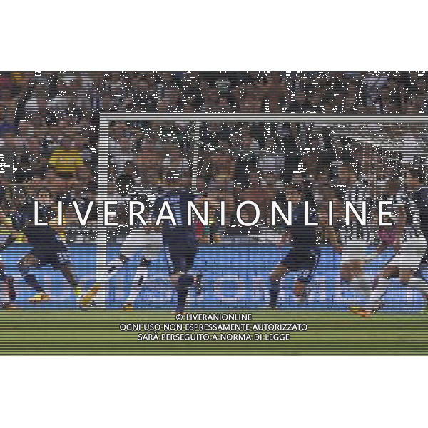 Roma - 18/08/2013 - Stadio Olimpico - Supercoppa TIM 2013-2014 - Juventus vs SS Lazio - nella foto: il gol di paul pogda /Ph. Fabrizio Corradetti - Ag. Aldo Liverani sas