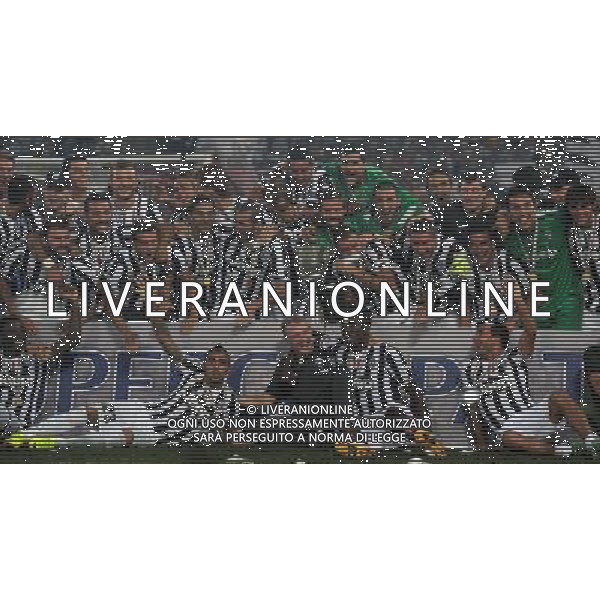 Supercoppa TIM 2013 Torino - 18.08.2013 Juventus-Lazio Nella Foto:foto di gruppo con la coppa /Ph.Vitez-Ag. Aldo Liverani