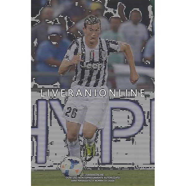 Roma - 18/08/2013 - Stadio Olimpico - Supercoppa TIM 2013-2014 - Juventus vs SS Lazio - nella foto: Stephan Lichtsteiner /Ph. Fabrizio Corradetti - Ag. Aldo Liverani sas