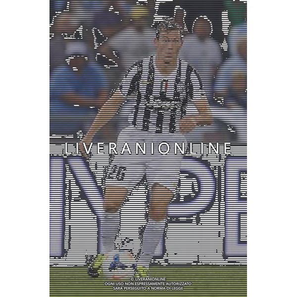 Roma - 18/08/2013 - Stadio Olimpico - Supercoppa TIM 2013-2014 - Juventus vs SS Lazio - nella foto: Stephan Lichtsteiner /Ph. Fabrizio Corradetti - Ag. Aldo Liverani sas