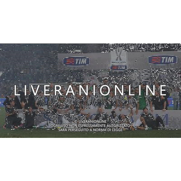 Supercoppa TIM 2013 Torino - 18.08.2013 Juventus-Lazio Nella Foto:Foto di gruppo della squadra con la coppa /Ph.Vitez-Ag. Aldo Liverani