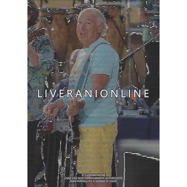 New York, NY- August 15: Jimmy Buffett at the Today Show In New York City on August 15,2013. Credit: Stevens/RTN/MediaPunch Inc. FOT. MEDIAPUNCH/NEWSPIX.PL POLAND, US, FRANCE AND GERMANY OUT !!! --- Newspix.pl *** Local Caption *** www.newspix.pl mail us: info@newspix.pl call us: 0048 022 23 22 222 --- Polish Picture Agency by Ringier Axel Springer Poland