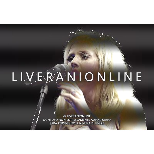  Ellie Goulding performing live at V Festival, Hylands Park, Chelmsford, on Sunday August 18, 2013. ©photoshot/AGENZIA ALDO LIVERANI SAS - ITALY ONLY - EDITORIAL USE ONLY