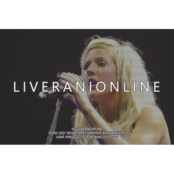  Ellie Goulding performing live at V Festival, Hylands Park, Chelmsford, on Sunday August 18, 2013. ©photoshot/AGENZIA ALDO LIVERANI SAS - ITALY ONLY - EDITORIAL USE ONLY